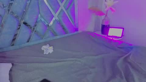 lancelot_grey online show from May 20, 1:57 am