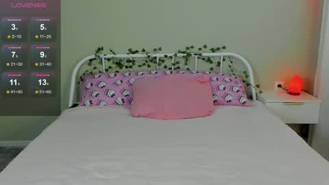 Britney online show from June 5, 12:10 pm