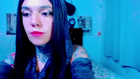 LANNIE   online show from June 11, 2:53 am