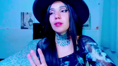 LANNIE   online show from June 12, 2:54 am