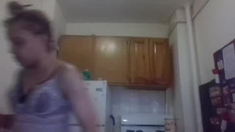 Lapuzzycat201923 online show from February 18, 2:38 pm