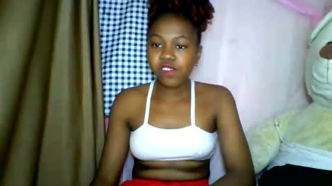 lara_belle online show from May 26, 7:25 am