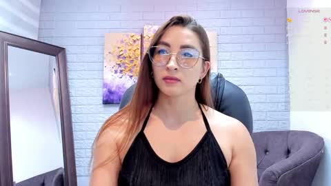      700  200   online show from May 21, 8:37 pm