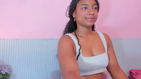 laraebony_ online show from July 5, 10:55 am