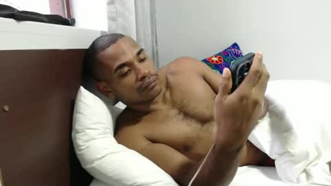 larenz_tate online show from June 9, 11:32 am