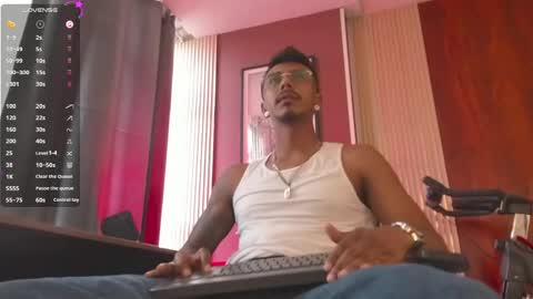 latin_blackmen online show from May 31, 6:42 pm