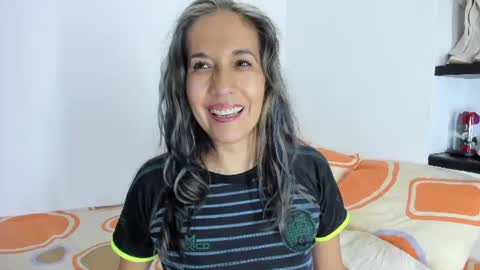 Laura online show from June 19, 12:16 am