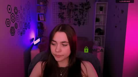 Laure online show from June 2, 11:56 am