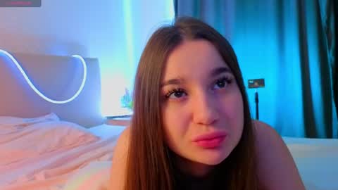 Lola online show from July 3, 7:24 am