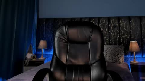 Lea Velle online show from May 6, 12:38 am