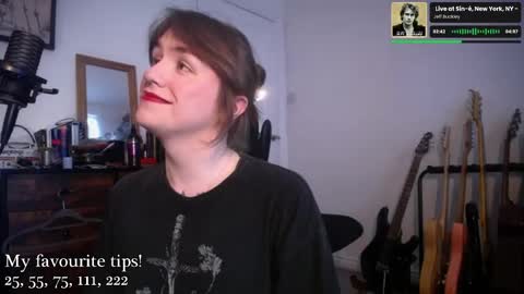leah_lust_ online show from June 2, 10:17 am