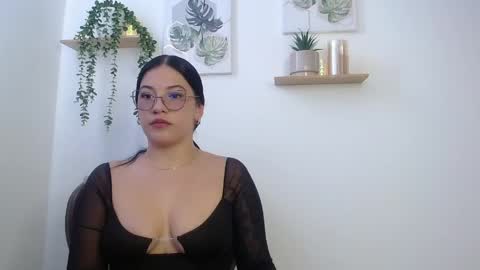 leena_rosee online show from May 25, 5:19 pm