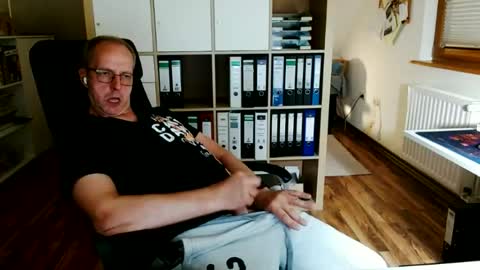 Dave online show from June 14, 1:05 am