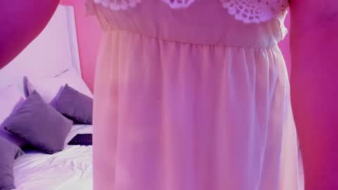 Leloo  online show from May 17, 7:56 pm