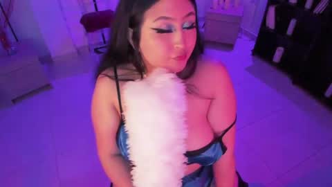 Lenna Kang online show from May 30, 9:13 pm