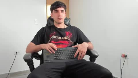 Leo Jones online show from May 19, 10:17 pm