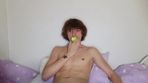 Leon online show from May 31, 3:44 pm