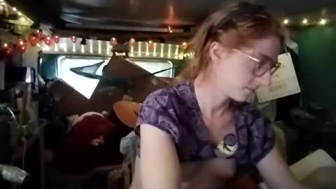LesleyGumGrass- The Boring Trans girl online show from May 21, 8:15 pm