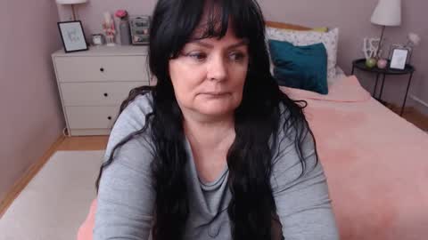 Mary online show from May 9, 3:51 pm