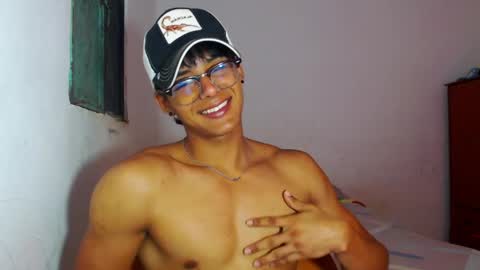 i  am lewis ly EDUARDO MEMDOZA15 online show from May 2, 2:56 pm