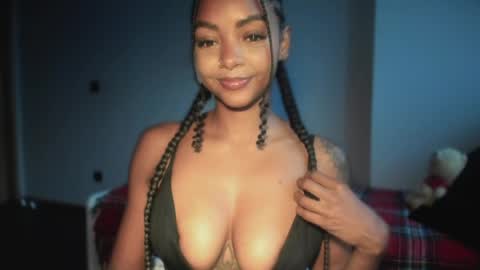 LEXY - Independent account online show from May 30, 10:57 am