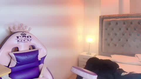 Lia  online show from April 25, 4:36 am