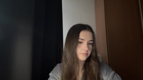 Lia online show from June 16, 7:23 am