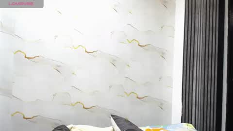 liaa_cams online show from July 3, 3:33 am