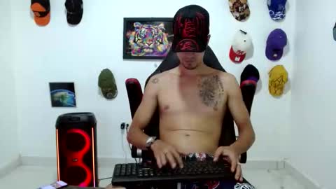 Andres online show from May 27, 9:12 pm