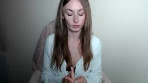 Lia online show from May 24, 12:56 pm