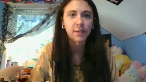 kay angel online show from October 3, 5:10 pm
