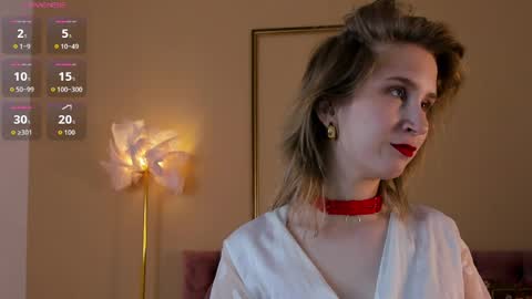 Lilian  online show from May 25, 1:55 am