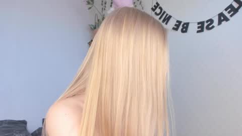 lilith_blond online show from May 5, 4:24 pm