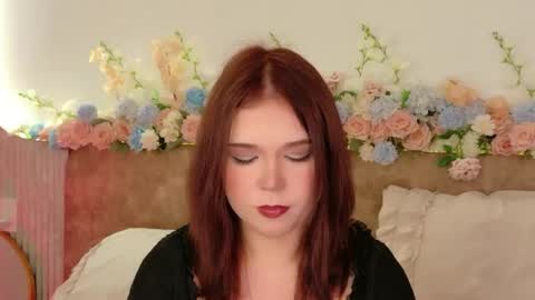 Lilith Bonheur online show from May 7, 11:39 am