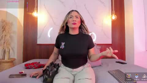 lillian_lee1 online show from May 21, 5:41 pm
