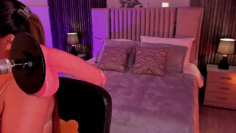 Lilly Ortiz online show from July 17, 1:13 pm