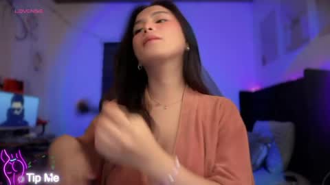Lily- DONT FORGET TO FOLLOW ME HERE online show from May 24, 6:47 pm