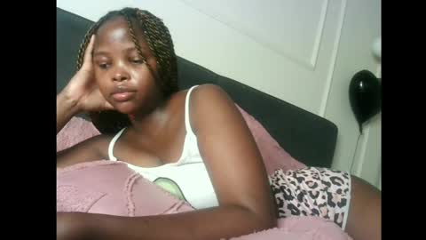 lilycelest online show from May 26, 3:51 pm