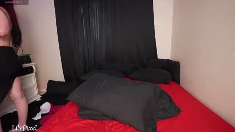 Liliana Marie Pixelate online show from July 13, 2:59 am