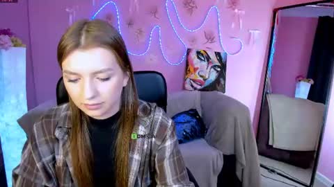 lina_fox12 online show from July 7, 12:20 pm