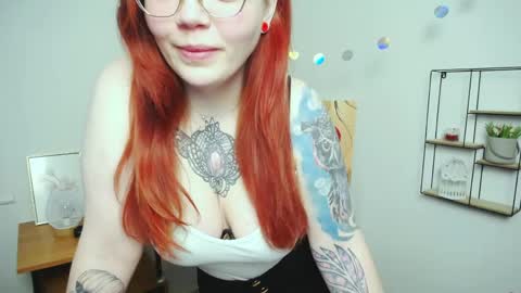 lina_ri online show from May 7, 9:38 am