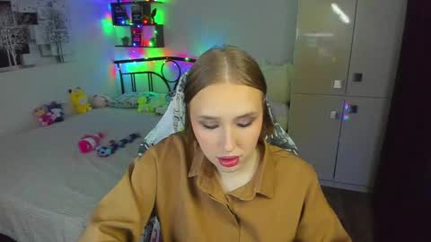 Lina online show from May 29, 9:24 pm