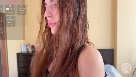 lipsylolly online show from May 25, 10:54 am