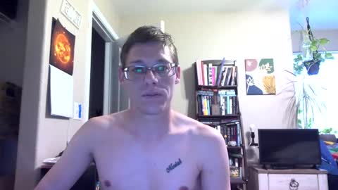 little_guy88 online show from June 14, 12:10 am