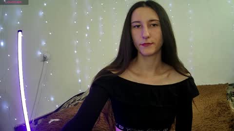 LittleAhWitch online show from June 1, 9:32 am