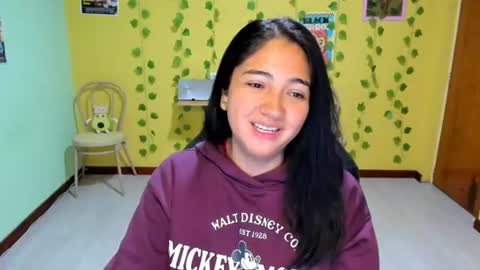 Mia  Wednesday to Sunday 730 am to 1030 am Colombian Hour D online show from July 29, 3:17 am