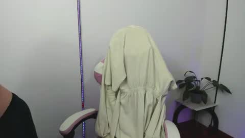 Katalina Novoa. online show from July 22, 2:14 am
