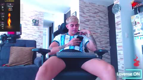 lobito_xxxl online show from May 31, 12:59 pm