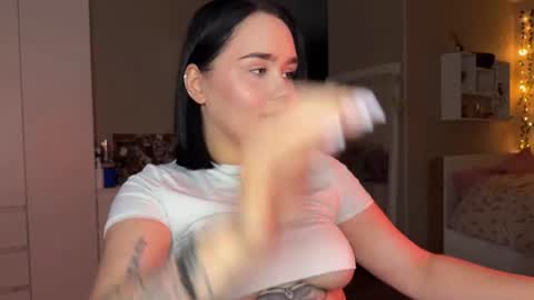 lola_razee online show from June 26, 1:00 am