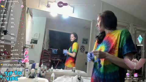 Lola online show from December 2, 3:53 pm